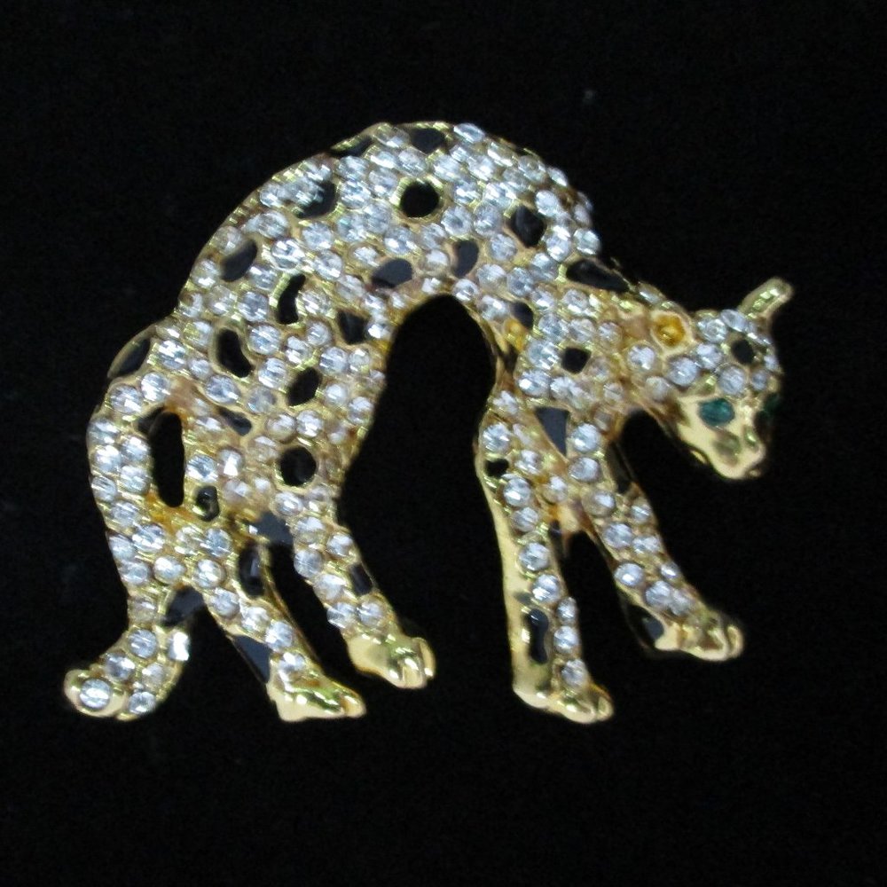 Brooch